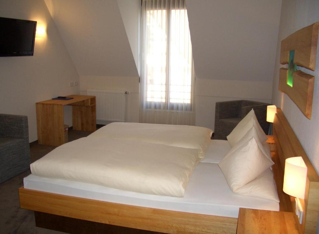 Karpfenhotel & Herrenhaus Im Gasthaus Sindel-Buckel Feuchtwangen Rom bilde