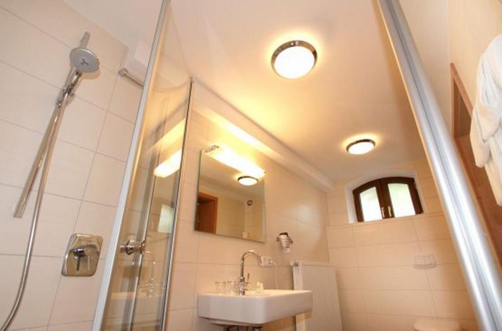 Karpfenhotel & Herrenhaus Im Gasthaus Sindel-Buckel Feuchtwangen Rom bilde