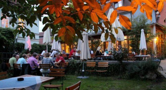 Karpfenhotel & Herrenhaus Im Gasthaus Sindel-Buckel Feuchtwangen Eksteriør bilde